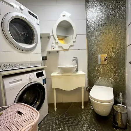 High-end Designed Flat With Carpark In Alsancak Apartament *