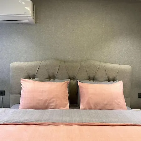 High-end Designed Flat With Carpark In Alsancak Apartament Izmir