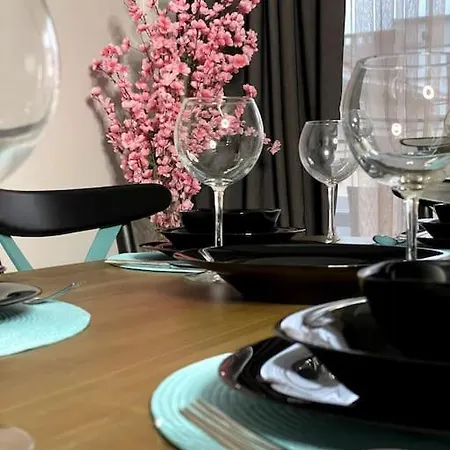 High-end Designed Flat With Carpark In Alsancak * Σμύρνη