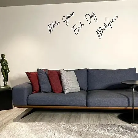 High-end Designed Flat With Carpark In Alsancak Διαμέρισμα